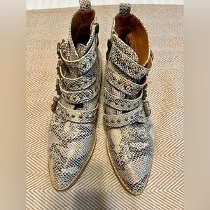 Beast Fashion Snake Print Ankle Boots Size 7